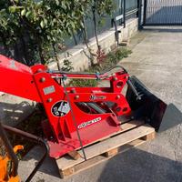 A113 Braccio anteriore caricatore motocarriola Hin