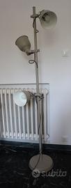 Lampada da terra a 3 faretti
