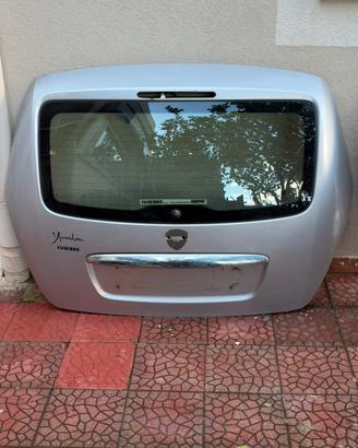 cofano e bagagliaio lancia y