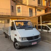 Mercedes Benz 2.3 cdi 80cv CASSONE 4,32mt 13Q