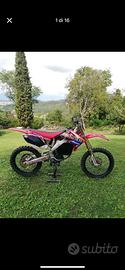 Moto cross Honda CRF 250 convertita elettrica