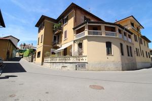 3 LOCALI A MERATE