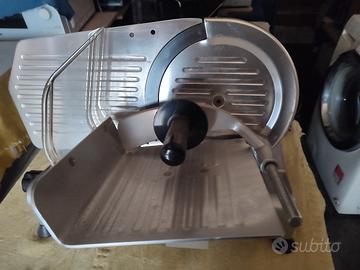 affettatrice per salumi 