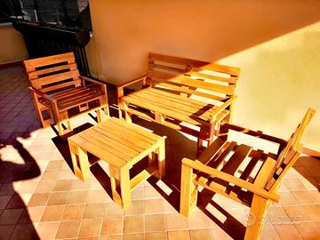 Arredamento da giardino in pallet nuovi