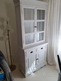 vetrina shabby chic