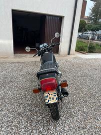 Moto Suzuki gsx 750