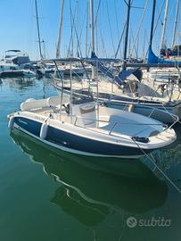 Barca a motore IDEA 58