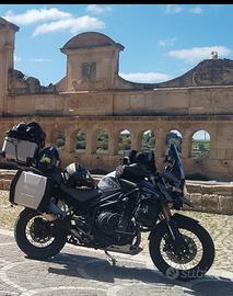 Triumph 1200 Explorer 