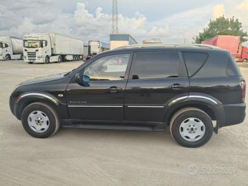 AUTOVETTURA REXTON