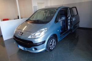 Peugeot 1007 1.4 Happy