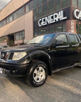 Nissan Navara 2.5 dCi 4 porte Double Cab LE HARD T