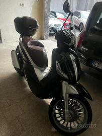 Beverly 300 come nuovo