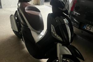 Beverly 300 come nuovo