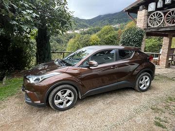 Toyota C-HR 1.8 Hybrid E-CVT Style