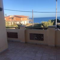 Casa fronte mare con terrazzo dal 7 settembre