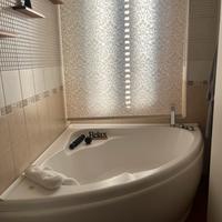 Vasca da bagno angolare