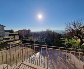 CASTELFIDARDO : BILOCALE RISTRUTTURATO