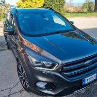 Auto ford kuga st line 2000 disel 120cv anno 2019