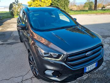 Auto ford kuga st line 2000 disel 120cv anno 2019