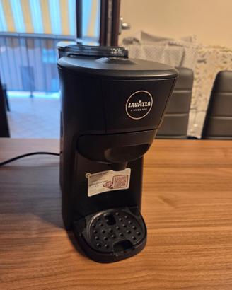 Macchina caffé Lavazza A Modo Mio Tiny Nera