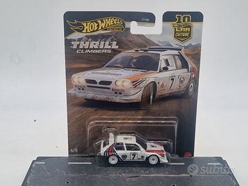 LANCIA Delta S4 Martini n° 7 - Hot-Wheels - 1/64