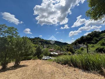 TER. RESIDENZIALE A CASTELNUOVO DI PORTO