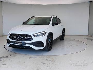 MERCEDES-BENZ GLA-H247 2020 - GLA 200 d Premium 4m