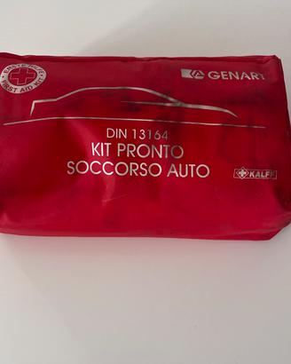 Kit primo soccorso per auto - mai utilizzato