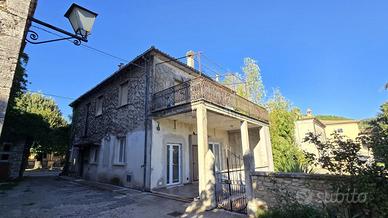 Pentalocale a Guardea