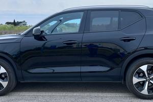 XC40 T2 CORE Automatico - Benzina