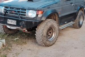Mitsubishi pajero gls