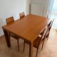 Tavolo cucina/sala + 4 sedie