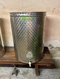 Serbatoio inox per vino