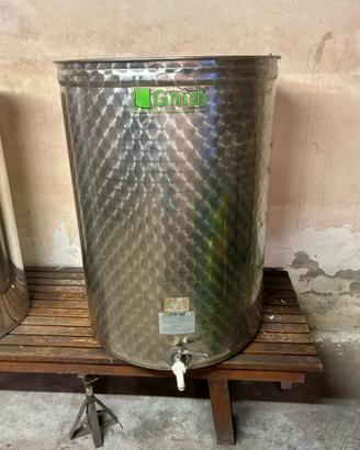 Serbatoio inox per vino