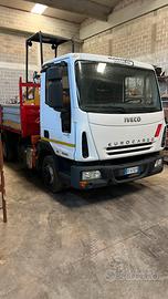 Iveco Eurocargo 60 e 14 con gru