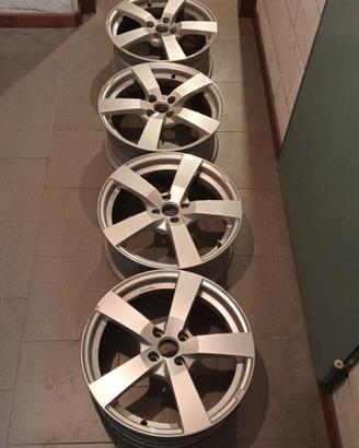 Cerchi in lega 17x7 ET38 