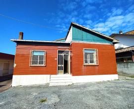 CASA INDIPENDENTE A CASTROCIELO