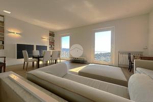 4 LOCALI A LA SPEZIA