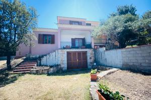 Villa giovanna-8 pax, 5 locali, centro a piedi