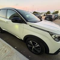 PEUGEOUT 3008