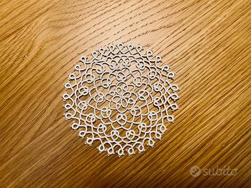 Centrino a chiacchierino fatto a mano