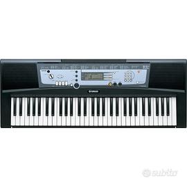 Tastiera Yamaha PSR E213