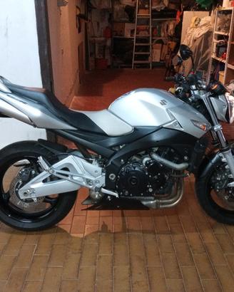  moto gsr 600 del 2007