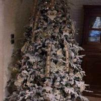 ALBERO DI NATALE INNEVATO