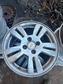CERCHI IN LEGA CHEVROLET AVEO R15 ANNO:2012