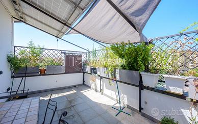 Quadrilocale ristrutturato su due livelli