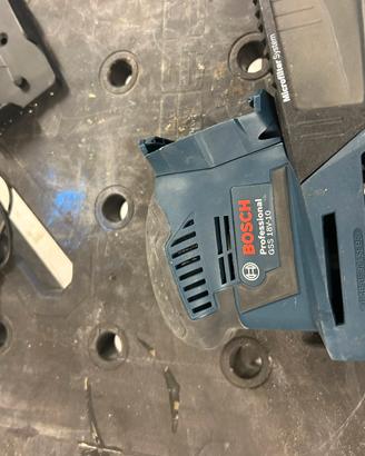 Levigatrice bosh a batteria GSS18v-10