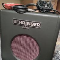 Amplificatore Behringer + distorsore