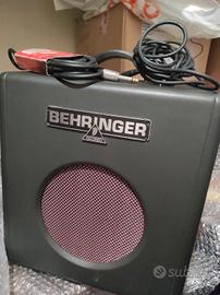 Amplificatore Behringer + distorsore