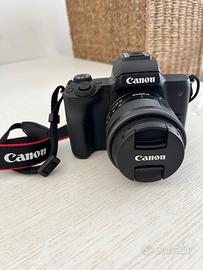 Canon EOS M50 + obiettivo 15-45mm - pochissimo uti